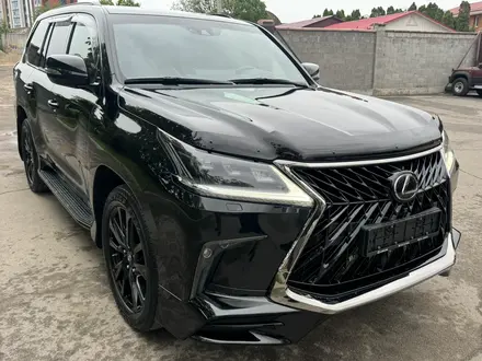 Lexus LX 570 2019 года за 49 900 000 тг. в Алматы – фото 2