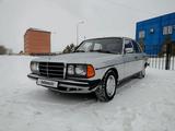 Mercedes-Benz E 200 1984 годаfor2 500 000 тг. в Караганда – фото 3