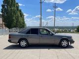 Mercedes-Benz E 230 1991 годаfor1 400 000 тг. в Актобе – фото 3
