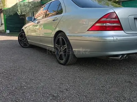 Mercedes-Benz S 320 2001 года за 5 500 000 тг. в Астана – фото 4