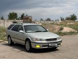 Toyota Mark II Qualis 2000 года за 3 600 000 тг. в Алматы