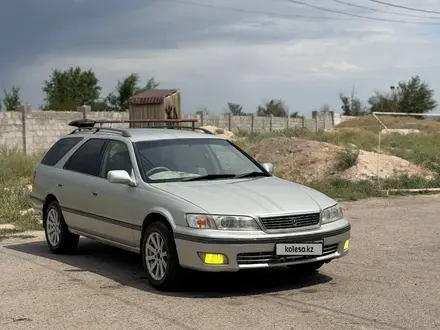 Toyota Mark II Qualis 2000 года за 3 600 000 тг. в Алматы