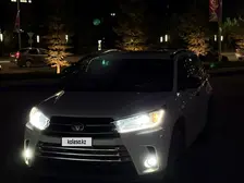 Toyota Highlander, 2016