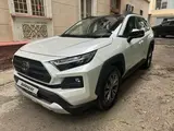 Toyota RAV4 Luxe 2025 года за 13 880 000 тг. в Алматы