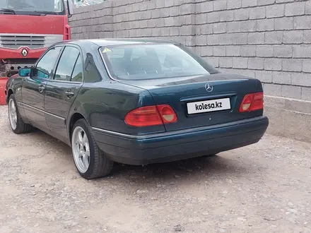 Mercedes-Benz E 280 1999 года за 3 700 000 тг. в Шымкент – фото 2