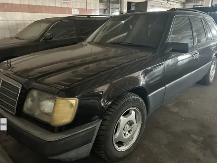 Mercedes-Benz E 200 1993 года за 1 500 000 тг. в Балхаш