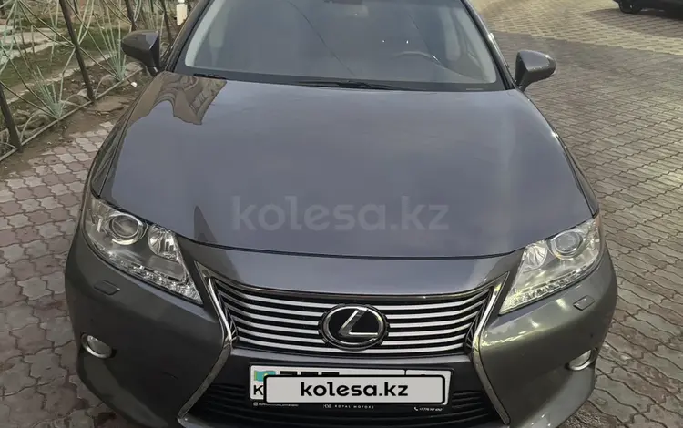 Lexus ES 250 2013 годаfor13 000 000 тг. в Актау