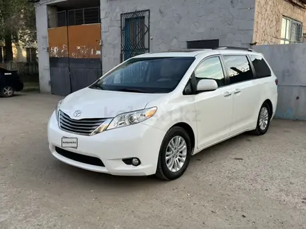 Toyota Sienna 2015 года за 15 000 000 тг. в Актобе – фото 12