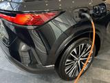 Lexus RX 450h 2024 годаүшін44 500 000 тг. в Костанай – фото 5