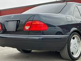 Mercedes-Benz E 320 1998 годаүшін8 000 000 тг. в Актау