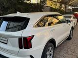 Kia Sorento 2021 года за 14 200 000 тг. в Шымкент – фото 3