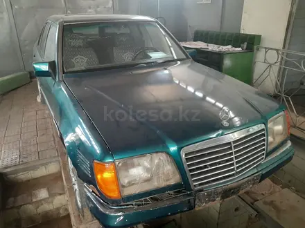 Mercedes-Benz E 250 1994 года за 490 000 тг. в Астана – фото 11