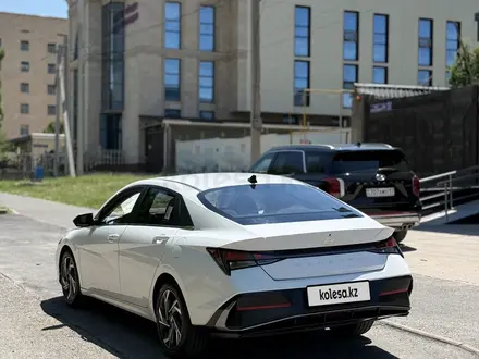 Hyundai Elantra 2023 года за 7 790 000 тг. в Шымкент – фото 10