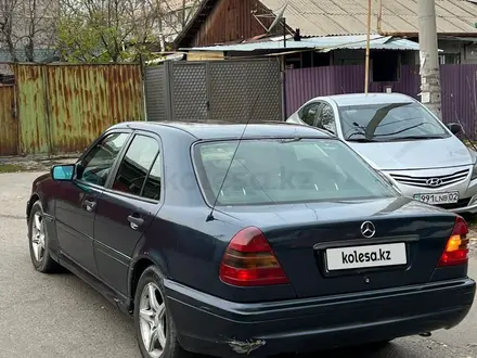 Mercedes-Benz C 230 1996 года за 1 400 000 тг. в Алматы – фото 4