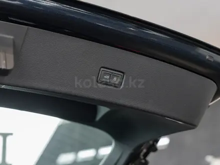 Audi Q8 55 TFSI Quattro 2026 года за 58 910 000 тг. в Алматы – фото 28