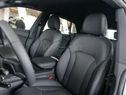 Audi Q8 55 TFSI Quattro 2026 года за 58 910 000 тг. в Алматы – фото 44