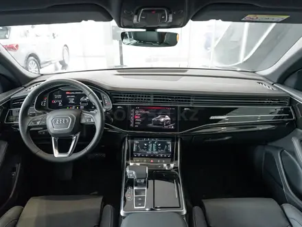 Audi Q8 55 TFSI Quattro 2026 года за 58 910 000 тг. в Алматы – фото 27