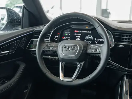 Audi Q8 55 TFSI Quattro 2026 года за 58 910 000 тг. в Алматы – фото 26