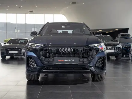 Audi Q8 55 TFSI Quattro 2026 года за 58 910 000 тг. в Алматы – фото 2