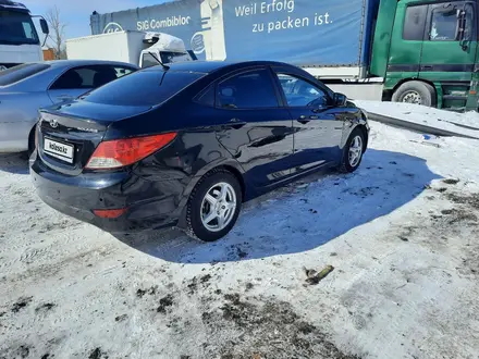 Hyundai Solaris 2012 года за 4 000 000 тг. в Астана – фото 8