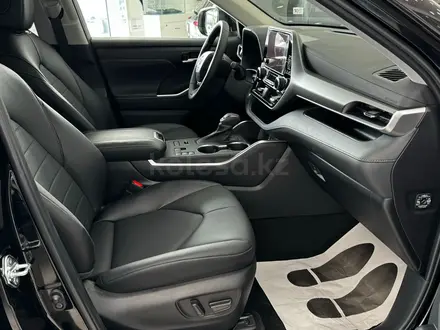 Toyota Highlander Prestige 2025 года за 36 390 000 тг. в Шымкент – фото 15