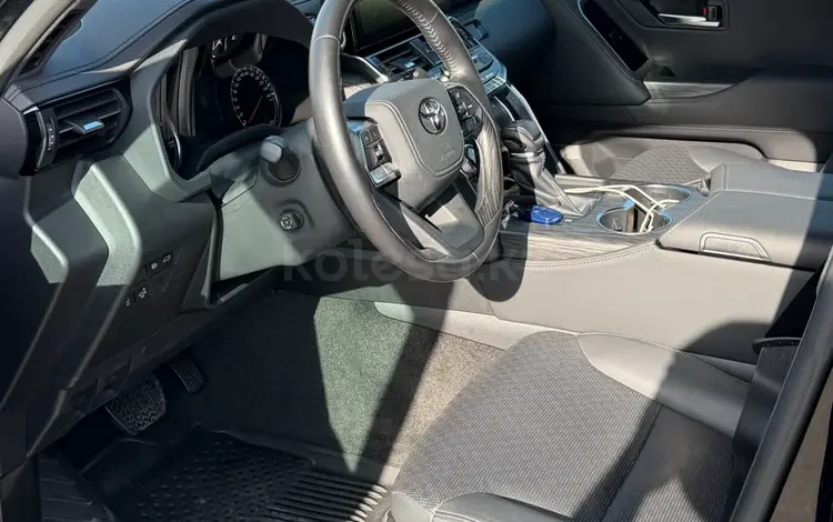 Toyota Land Cruiser 2025 года за 63 000 000 тг. в Шымкент
