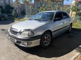 Toyota Avensis 1998 года за 1 700 000 тг. в Талдыкорган – фото 2