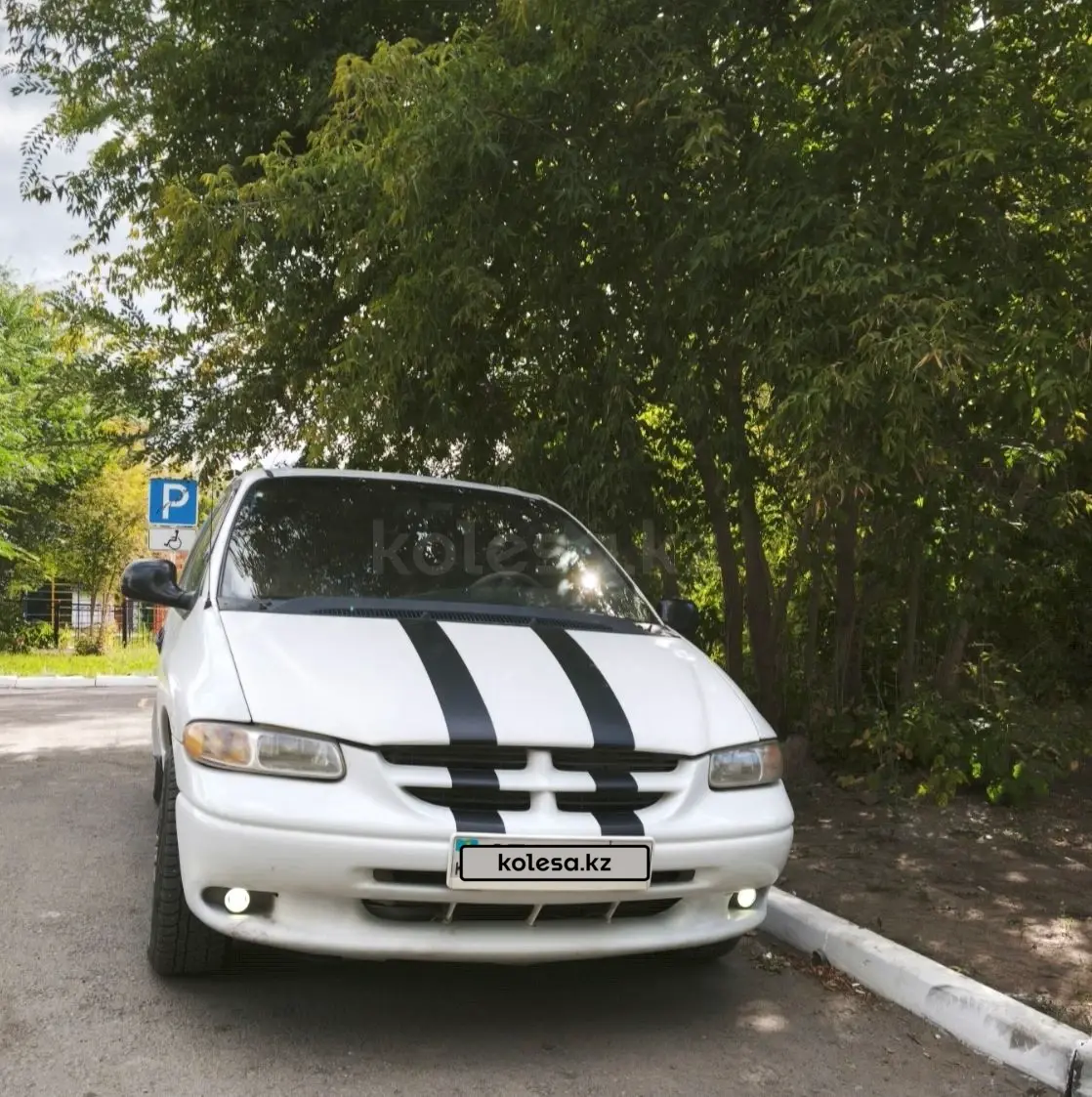 Dodge Caravan, 1999