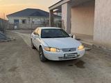 Toyota Camry 2000 годаfor2 900 000 тг. в Жанаозен – фото 2