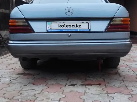 Mercedes-Benz E 230 1988 года за 1 300 000 тг. в Кулан – фото 5