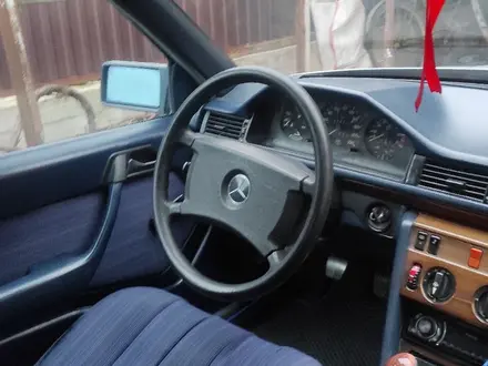 Mercedes-Benz E 230 1988 года за 1 300 000 тг. в Кулан – фото 8