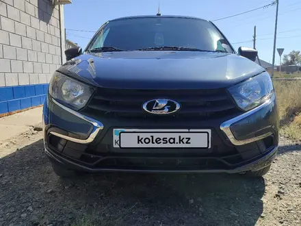 ВАЗ (Lada) Granta 2190 2020 года за 4 000 000 тг. в Атырау – фото 2