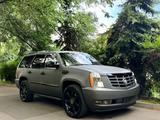 Cadillac Escalade 2008 годаүшін11 000 000 тг. в Алматы – фото 2
