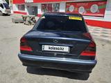 Mercedes-Benz C 200 1998 годаүшін1 700 000 тг. в Актобе – фото 4