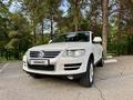 Volkswagen Touareg 2007 года за 8 000 000 тг. в Алматы