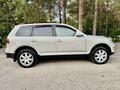 Volkswagen Touareg 2007 года за 8 000 000 тг. в Алматы – фото 5