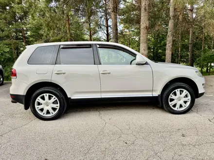 Volkswagen Touareg 2007 года за 8 000 000 тг. в Алматы – фото 5