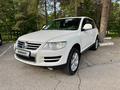 Volkswagen Touareg 2007 года за 8 000 000 тг. в Алматы – фото 2