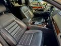 Volkswagen Touareg 2007 года за 8 000 000 тг. в Алматы – фото 15