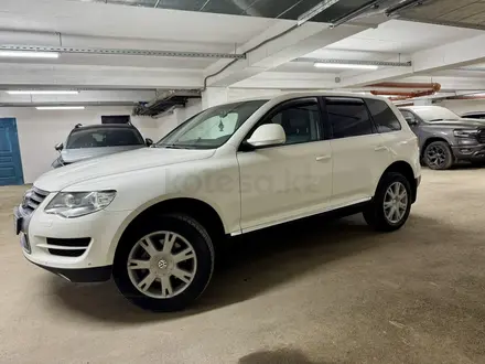 Volkswagen Touareg 2007 года за 8 000 000 тг. в Алматы – фото 4