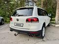 Volkswagen Touareg 2007 года за 8 000 000 тг. в Алматы – фото 18
