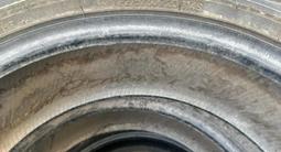 Диски r20 с 2мя комплектами резины за 200 000 тг. в Алматы – фото 2