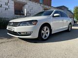 Volkswagen Passat 2014 года за 7 400 000 тг. в Актобе – фото 4