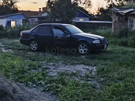 Mercedes-Benz C 180 1996 года за 1 750 000 тг. в Усть-Каменогорск – фото 5