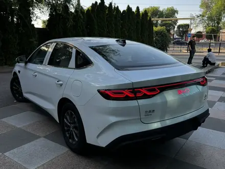 BYD Qin L DM-i 2025 года за 9 690 000 тг. в Алматы – фото 7