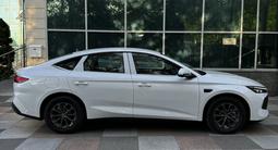 BYD Qin L DM-i 2025 года за 9 690 000 тг. в Алматы – фото 5