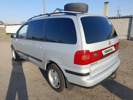 Volkswagen Sharan 2001 года за 2 500 000 тг. в Караганда – фото 2