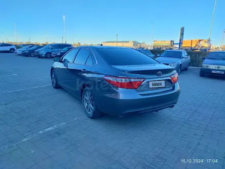 Toyota Camry 2015 года за 6 900 000 тг. в Актобе – фото 6