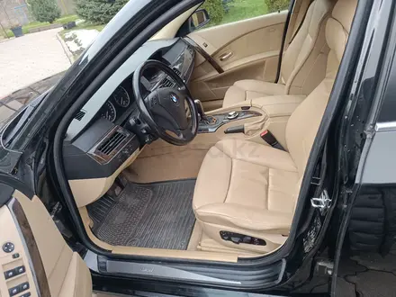 BMW 530 2004 года за 7 000 000 тг. в Алматы – фото 2