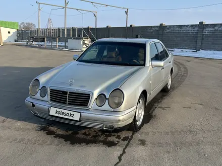 Mercedes-Benz E 420 1996 года за 3 000 000 тг. в Алматы – фото 3
